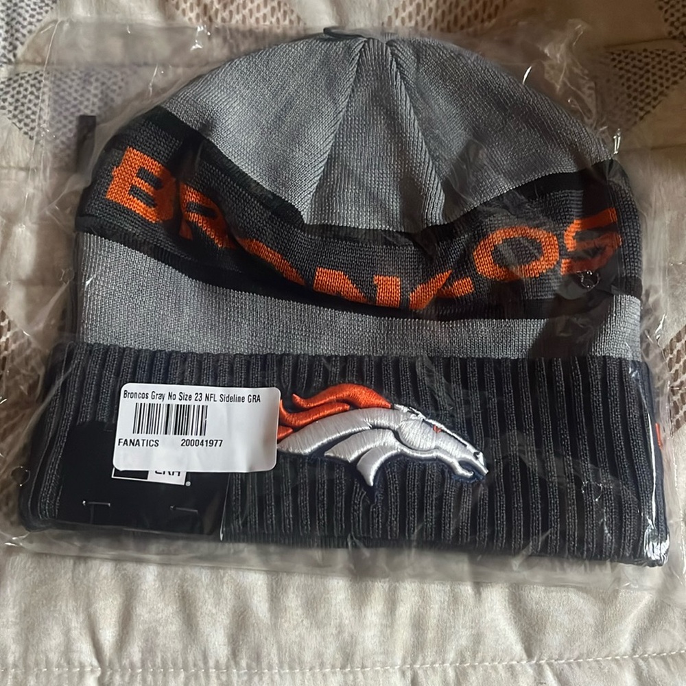 Broncos beanie